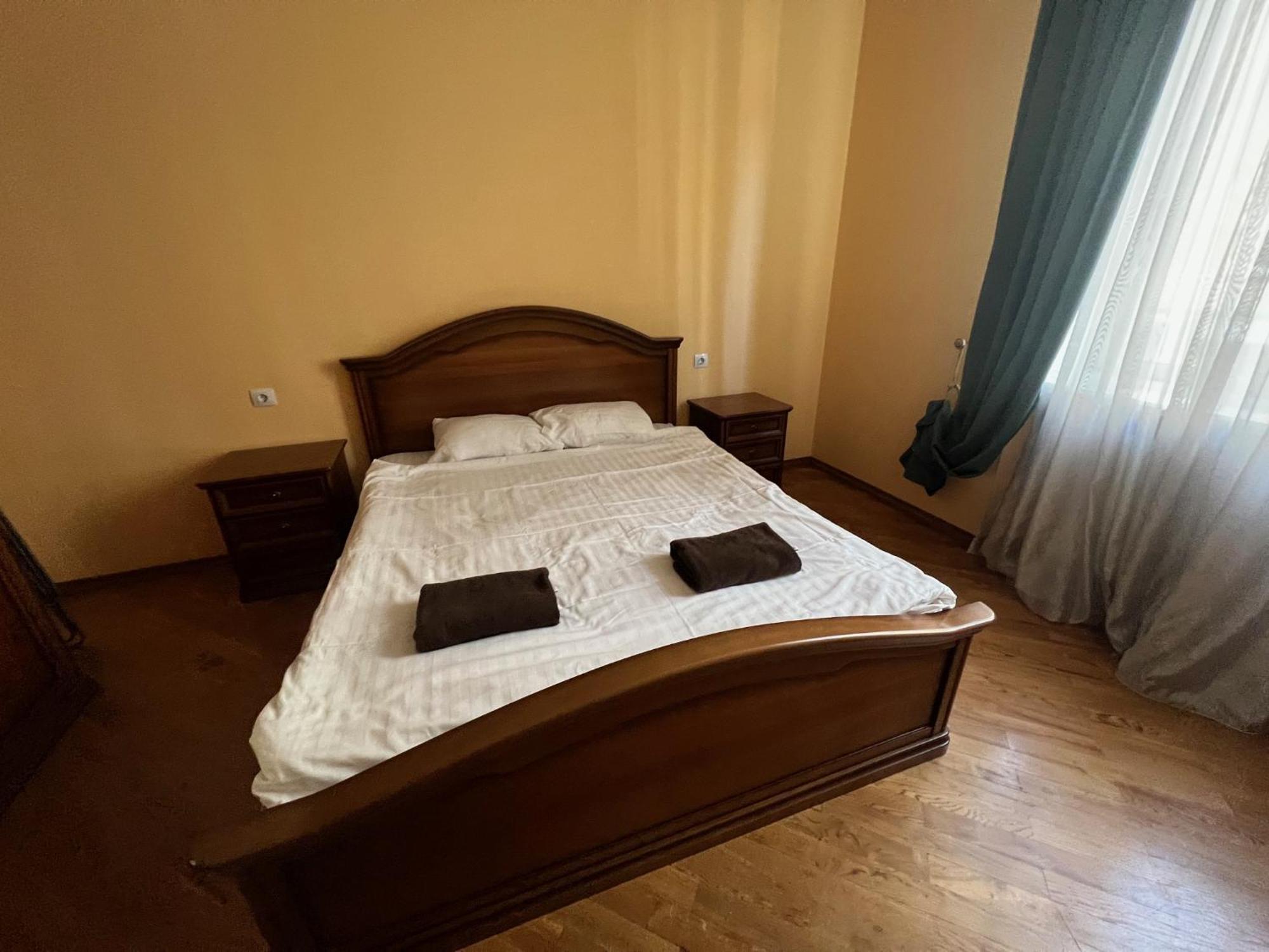 Central House Лвив Екстериор снимка